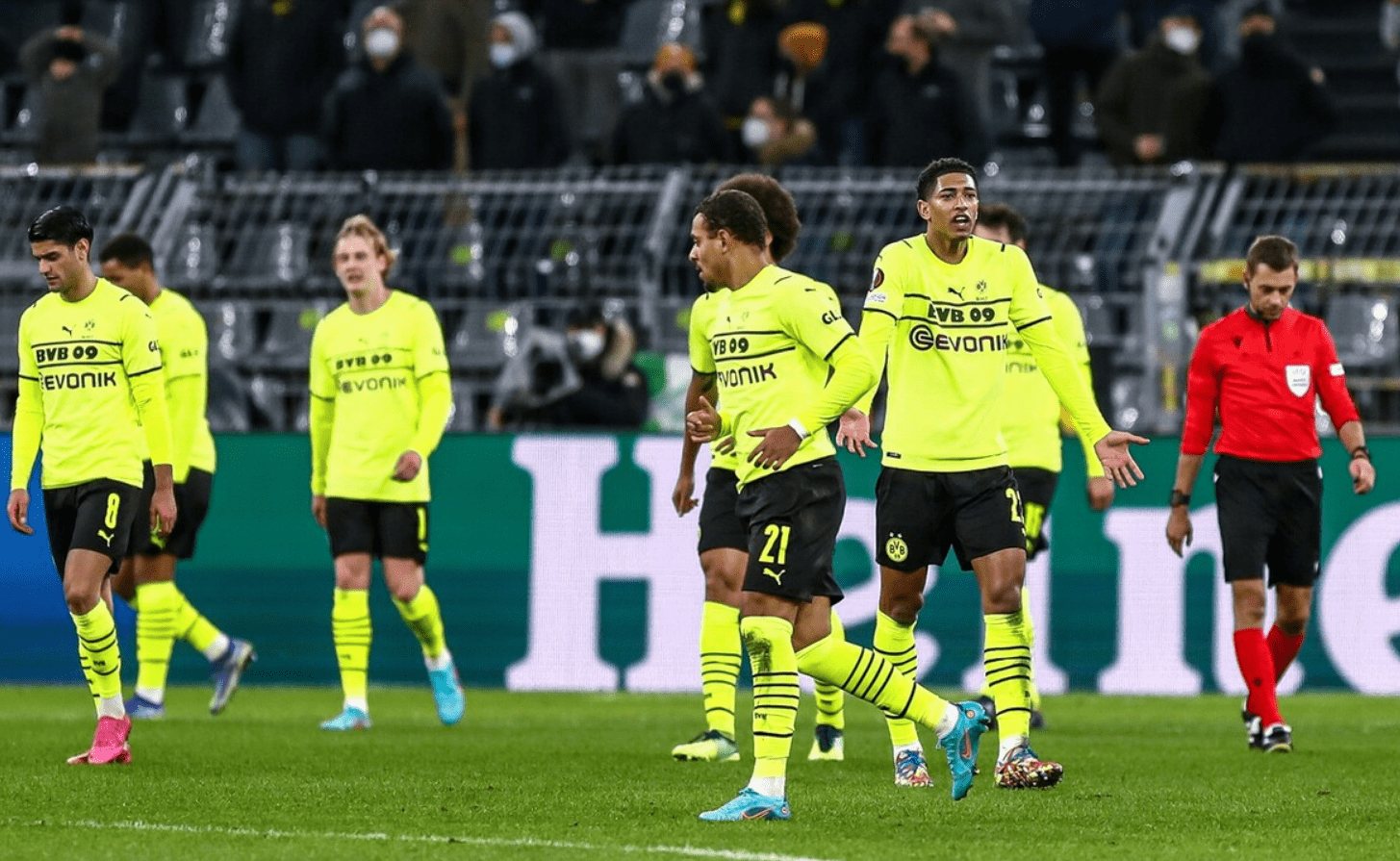 多特蒙德内部会议纪要流出——窗口期造点机会，欧联使命明确，赛程密集仍需轮换的简单介绍